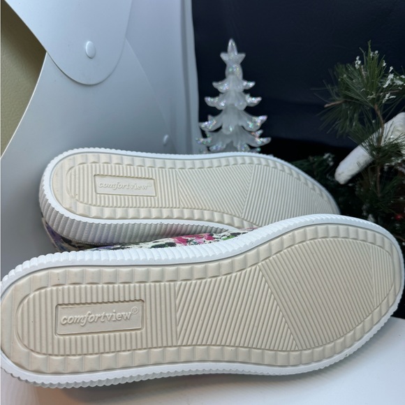 Comfortview Sneakers New - Picture 7 of 7